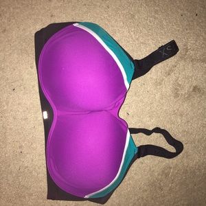 Victoria Secret High impact sports bra